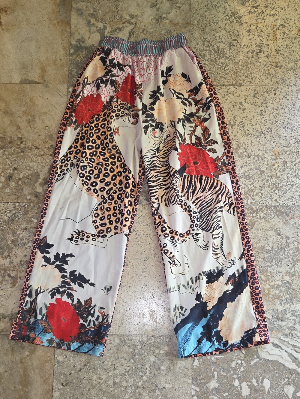Floral & Animal Print Wide-Leg Pants - Red & Cream